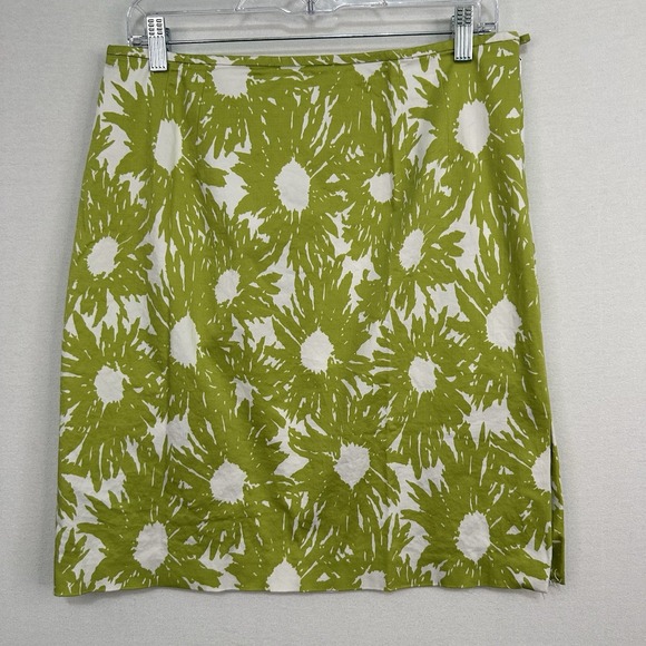 Talbots Stretch Lime Green And White‎ Floral Skirt Size 10 - Picture 1 of 8